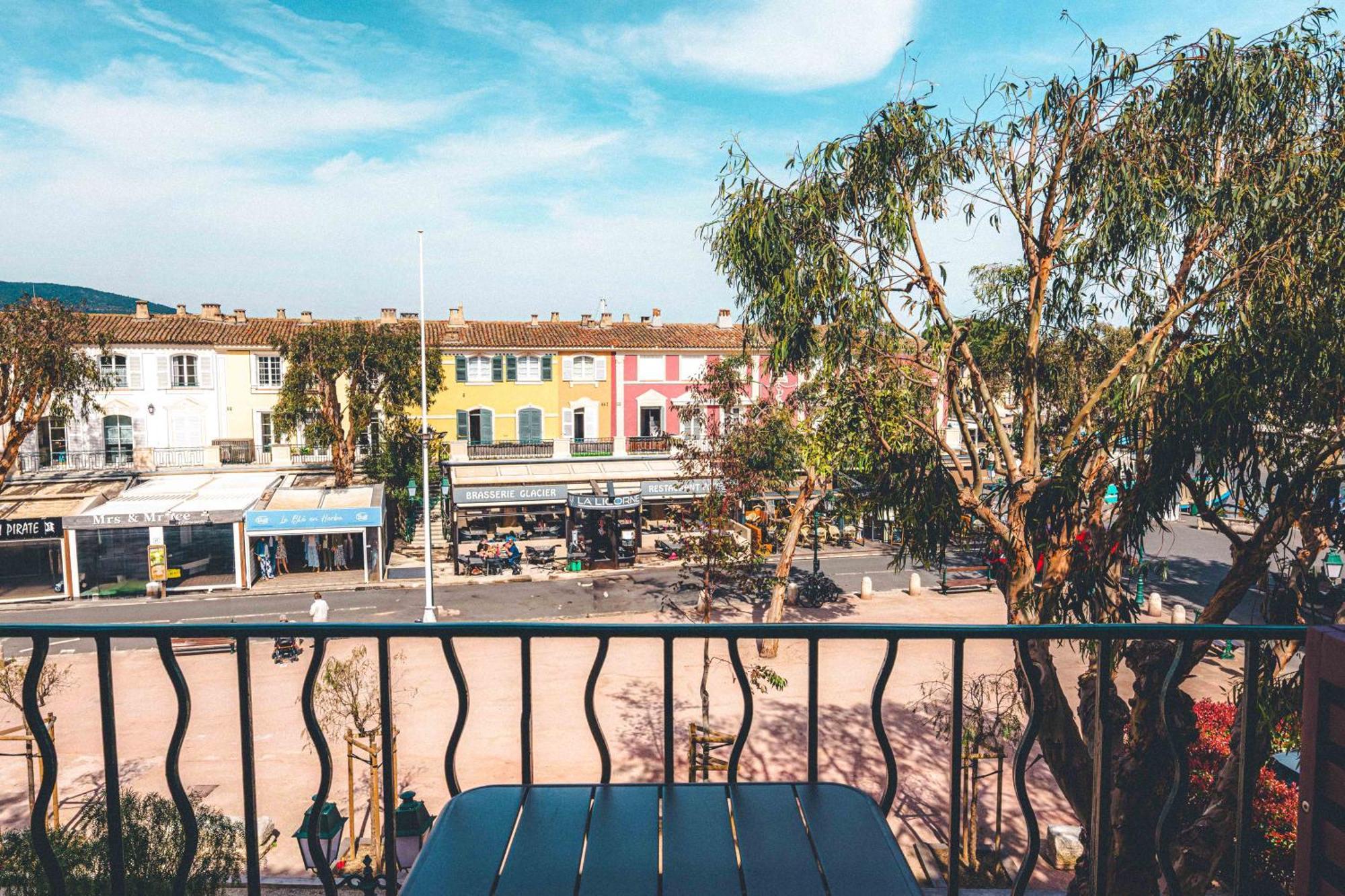 Le Suffren Hôtel Grimaud Exterior foto